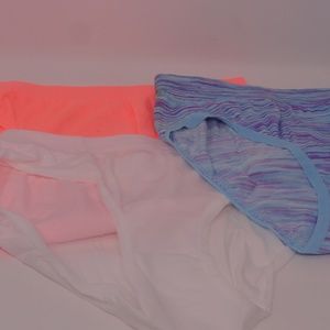 Fruit Of the Loom Girls Hipsters Briefs 3 for $10